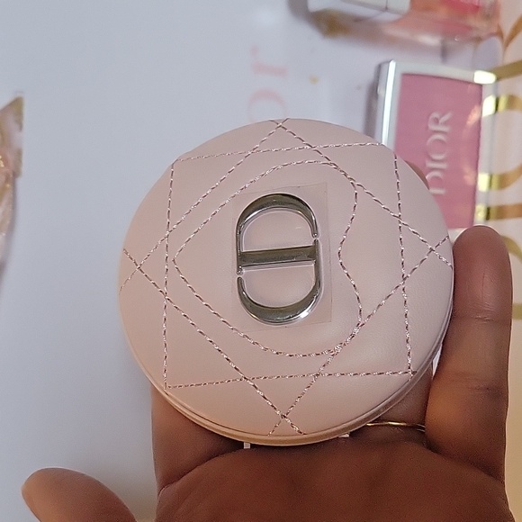 Dior Blush and Lip Set in Soft Pink With Mirror - Picture 9 of 12